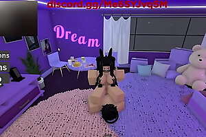 Sexy girl does her best to please me (Roblox)