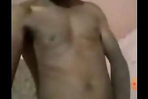 Vidéo nue de Issouf Bala un Nigérien en Lybie Tripoli pour plus d'information 218 91-8926760