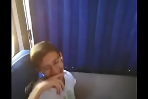 kevin horny watching porn in the bus :v