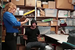Male shoplifter railed the LP Officers milf pussy!